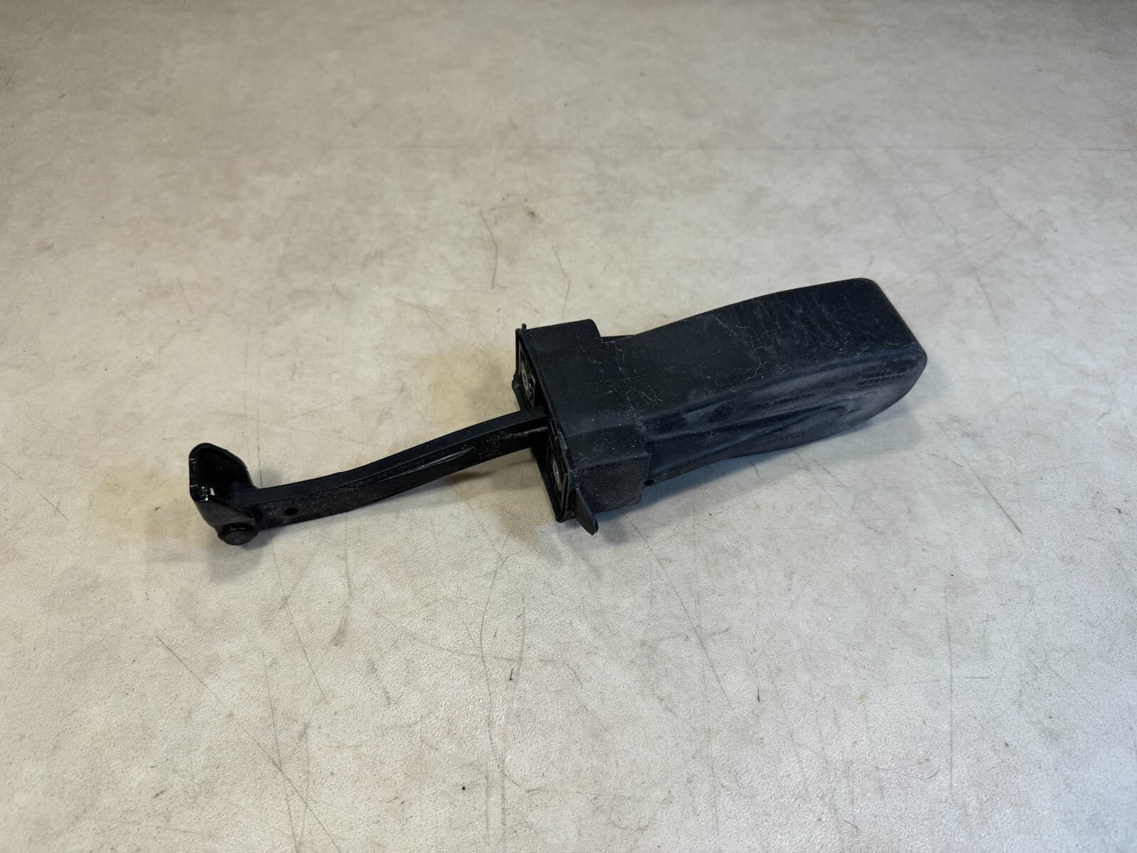 BMW Genuine BMW 5 Series F10 F11 REAR LEFT SIDE DOOR CHECK STRAP STOPPER 51227182019
