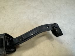 BMW Genuine BMW 5 Series F10 F11 REAR LEFT SIDE DOOR CHECK STRAP STOPPER 51227182019 — thumbnail 8