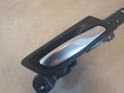 BMW Genuine BMW Hybrid X6 E71 E72 Hybrid X6 30dX Door Opener Rear Right 51229112440 — thumbnail 5