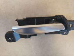 BMW Genuine BMW Hybrid X6 E71 E72 Hybrid X6 30dX Door Opener Rear Right 51229112440 — thumbnail 6
