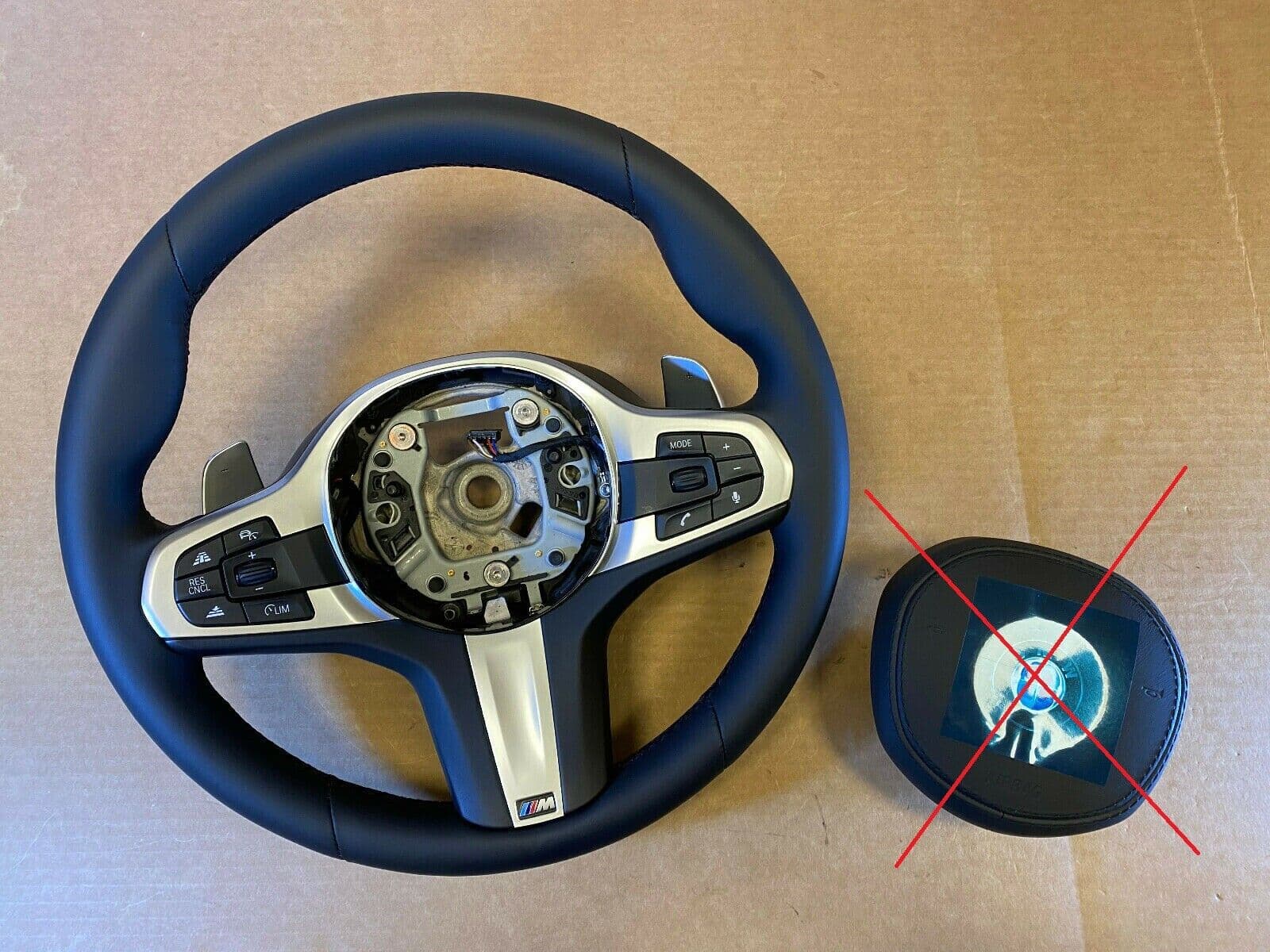 BMW BMW F15 F16 F20 F21 F22 F25 F26 F30 F32 F33 G STYLE M Steering Wheel PETALS ACC