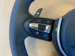 BMW BMW F15 F16 F25 F26 F39 F45 F48 USA M Steering Wheel CARBON VIBRO ACC M PADDLES — thumbnail 3