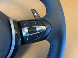 BMW BMW F15 F16 F25 F26 F39 F45 F48 USA M Steering Wheel CARBON VIBRO ACC M PADDLES — thumbnail 4