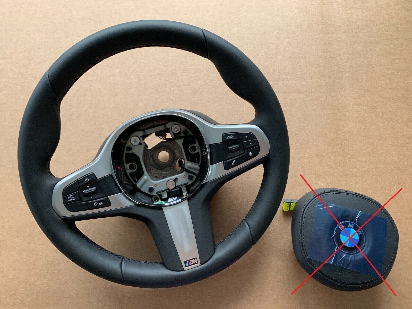 BMW BMW 5 G30 G31 G38 6 G32 X3 G01 G08 X4 G02 GENUINE USA M Steering Wheel VIBRO
