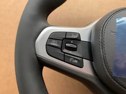 BMW BMW 5 G30 G31 G38 6 G32 X3 G01 G08 X4 G02 GENUINE USA M Steering Wheel VIBRO — thumbnail 3
