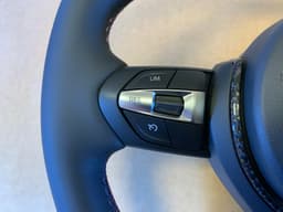 BMW BMW F22 F23 F30 F31 F32 F33 F34 F36 F87 OEM USA M Steering Wheel CARBON — thumbnail 3