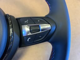 BMW BMW F22 F23 F30 F31 F32 F33 F34 F36 F87 OEM USA M Steering Wheel CARBON — thumbnail 4