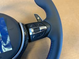 BMW BMW F15 F16 F25 F26 F39 F45 F48 OEM USA M Steering Wheel CARBON VIBRO M PADDLES — thumbnail 4