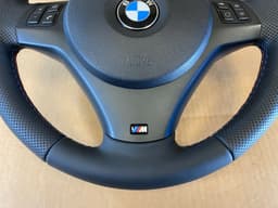 BMW BMW 1 3 X1 X5 X6 E81 E87 E88 E90 E91 E92 E93 E84 E70 E71 E72 M Steering Wheel — thumbnail 2