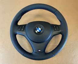 BMW BMW 1 3 X1 X5 X6 E81 E87 E88 E90 E91 E92 E93 E84 E70 E71 E72 M Steering Wheel — thumbnail 1