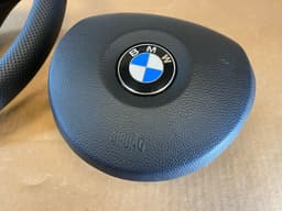 BMW BMW 1 3 X1 X5 X6 E81 E87 E88 E90 E91 E92 E93 E84 E70 E71 E72 M Steering Wheel — thumbnail 3