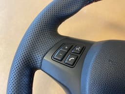 BMW BMW 1 3 X1 X5 X6 E81 E87 E88 E90 E91 E92 E93 E84 E70 E71 E72 M Steering Wheel — thumbnail 7