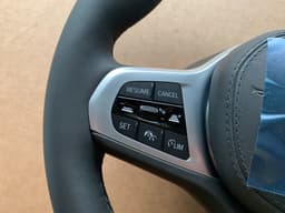 BMW BMW LCI 5 G30 G31 G38 6 G32 X3 G01 G08 X4 G02 OEM EU M Steering Wheel VIBRO ACC — thumbnail 3