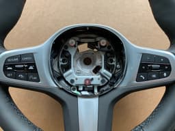 BMW BMW LCI 5 G30 G31 G38 6 G32 X3 G01 G08 X4 G02 OEM EU M Steering Wheel VIBRO ACC — thumbnail 7