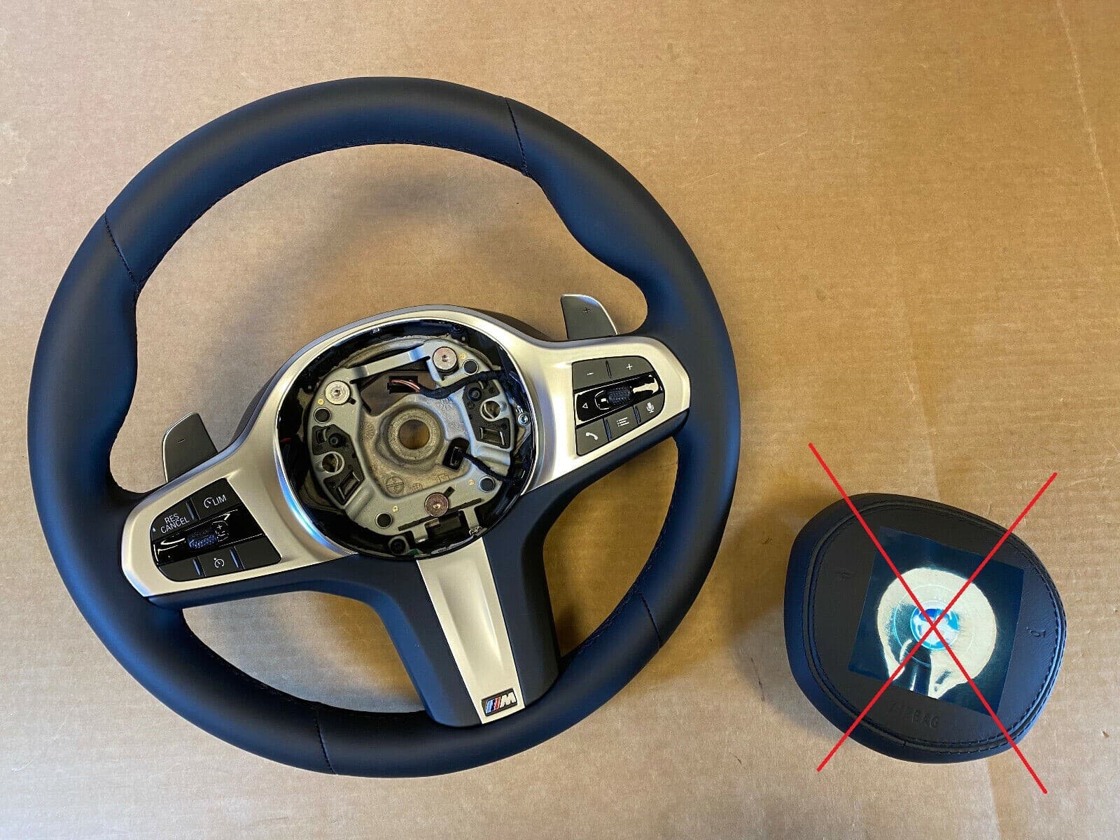 BMW 5 G30 G31 G38 6 G32 X3 G01 G08 X4 G02 GENUINE LCI M Steering Wheel VIBRO