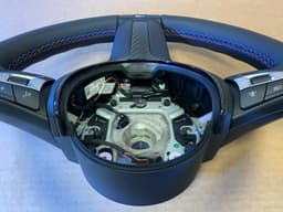 BMW BMW F01 F02 F03 F04 F06 F07 F10 F11 F12 F13 OEM USA M Steering Wheel VIBRO ACC — thumbnail 8