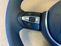 BMW BMW F01 F02 F03 F04 F06 F07 F10 F11 F12 F13 GENUINE USA M Steering Wheel VIBRO — thumbnail 3
