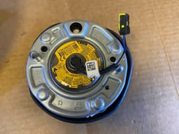 BMW BMW F15 F16 F20 F21 F22 F25 F26 F30 F32 F33 G STYLE M Steering Wheel PETALS — thumbnail 6