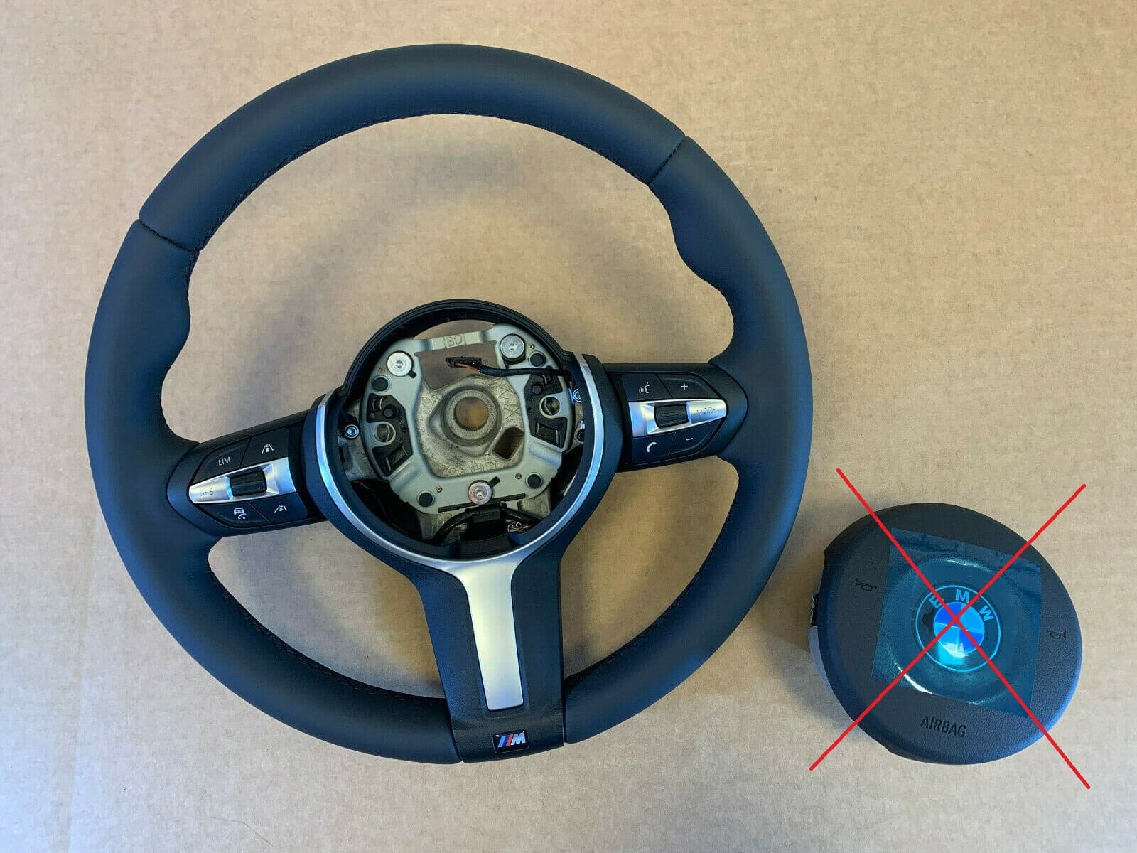 BMW BMW F01 F02 F03 F04 F06 F07 F10 F11 F12 F13 GENUINE USA M Steering Wheel ACC