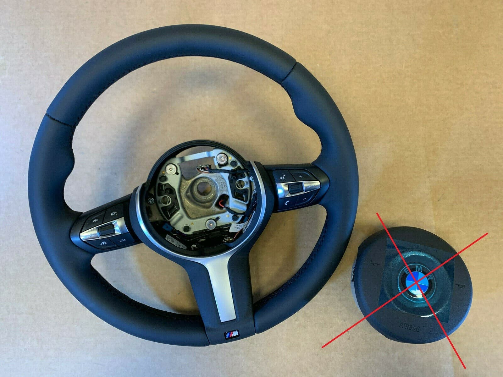 BMW BMW F22 F23 F30 F31 F34 F32 F33 F36 USA M Steering Wheel VIBRO DRIVING ASSIST+