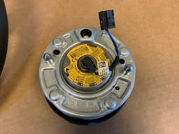 BMW BMW F20 F21 F22 F23 F30 F31 F32 F33 F34 F36 F39 F48 OEM M Steering Wheel VIBRO — thumbnail 6