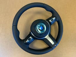 BMW BMW F20 F21 F22 F23 F30 F31 F32 F33 F34 F36 F39 F48 OEM M Steering Wheel VIBRO — thumbnail 9