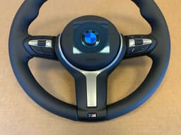 BMW BMW F20 F21 F22 F23 F30 F31 F32 F33 F34 F36 F39 F48 OEM M Steering Wheel VIBRO — thumbnail 5