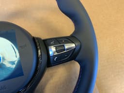 BMW BMW F15 F16 F22 F25 F26 F30 F32 F34 F39 F48 M Steering Wheel HEATED VIBRO CARBON — thumbnail 4
