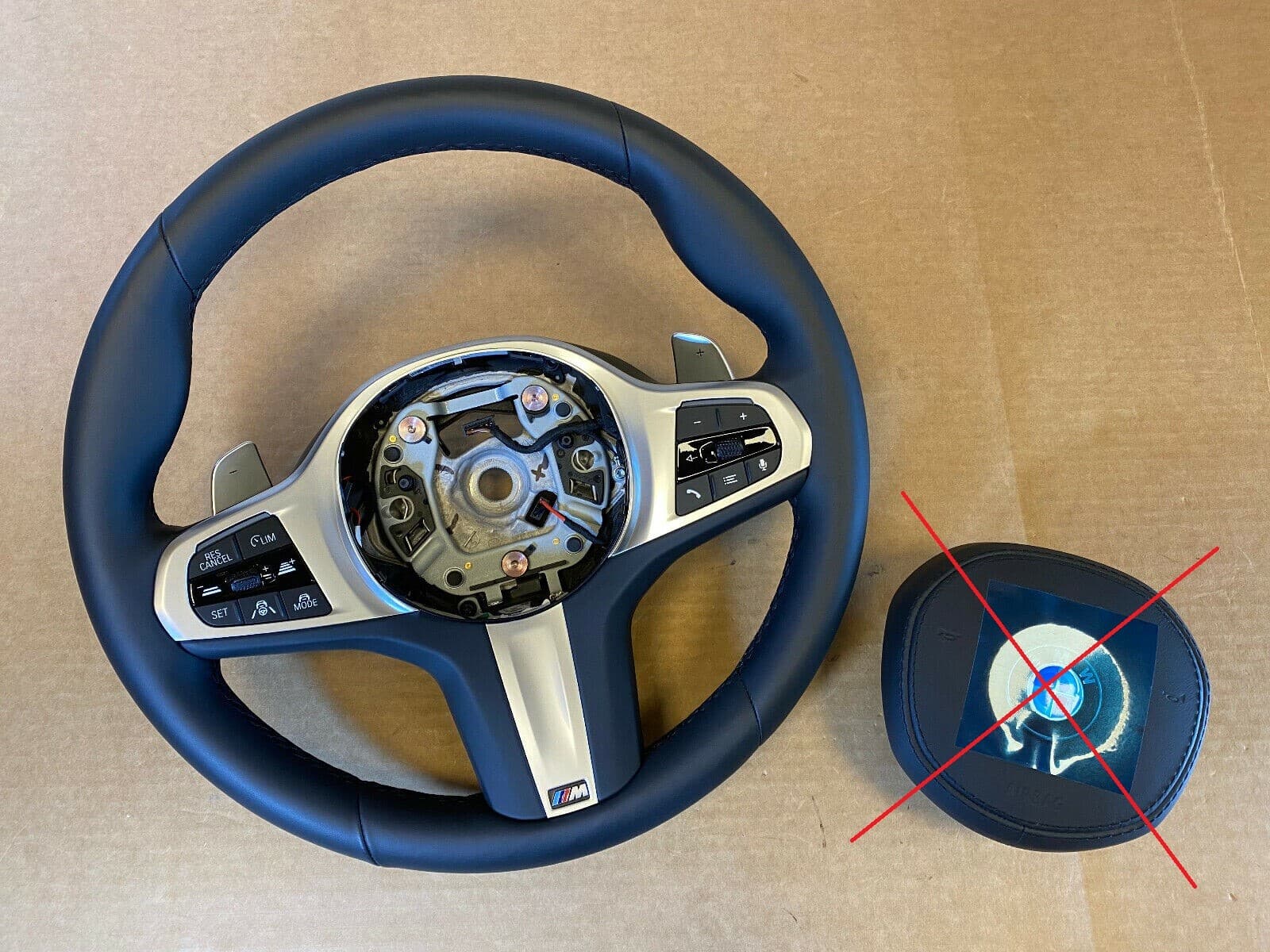 BMW BMW 8 X5 X6 X7 G14 G15 G16 G05 G06 G07 OEM M Steering Wheel Petals Assist+ VIBRO