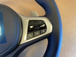 BMW BMW 5 G30 G31 G38 6 G32 X3 G01 G08 X4 G02 OEM M Steering Wheel VIBRO ASSIST+ — thumbnail 4
