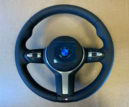 BMW BMW F01 F02 F03 F06 F07 F10 F11 F12 F13 OEM USA M Steering Wheel HEATING VIBRO — thumbnail 2