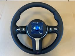 BMW BMW F01 F02 F03 F04 F06 F07 F10 F11 F12 F13 GENUINE M Sport Steering Wheel VIBRO — thumbnail 2