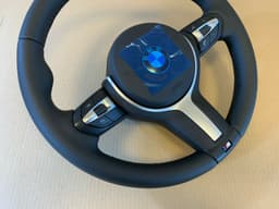 BMW BMW F01 F02 F03 F04 F06 F07 F10 F11 F12 F13 GENUINE M Sport Steering Wheel VIBRO — thumbnail 9