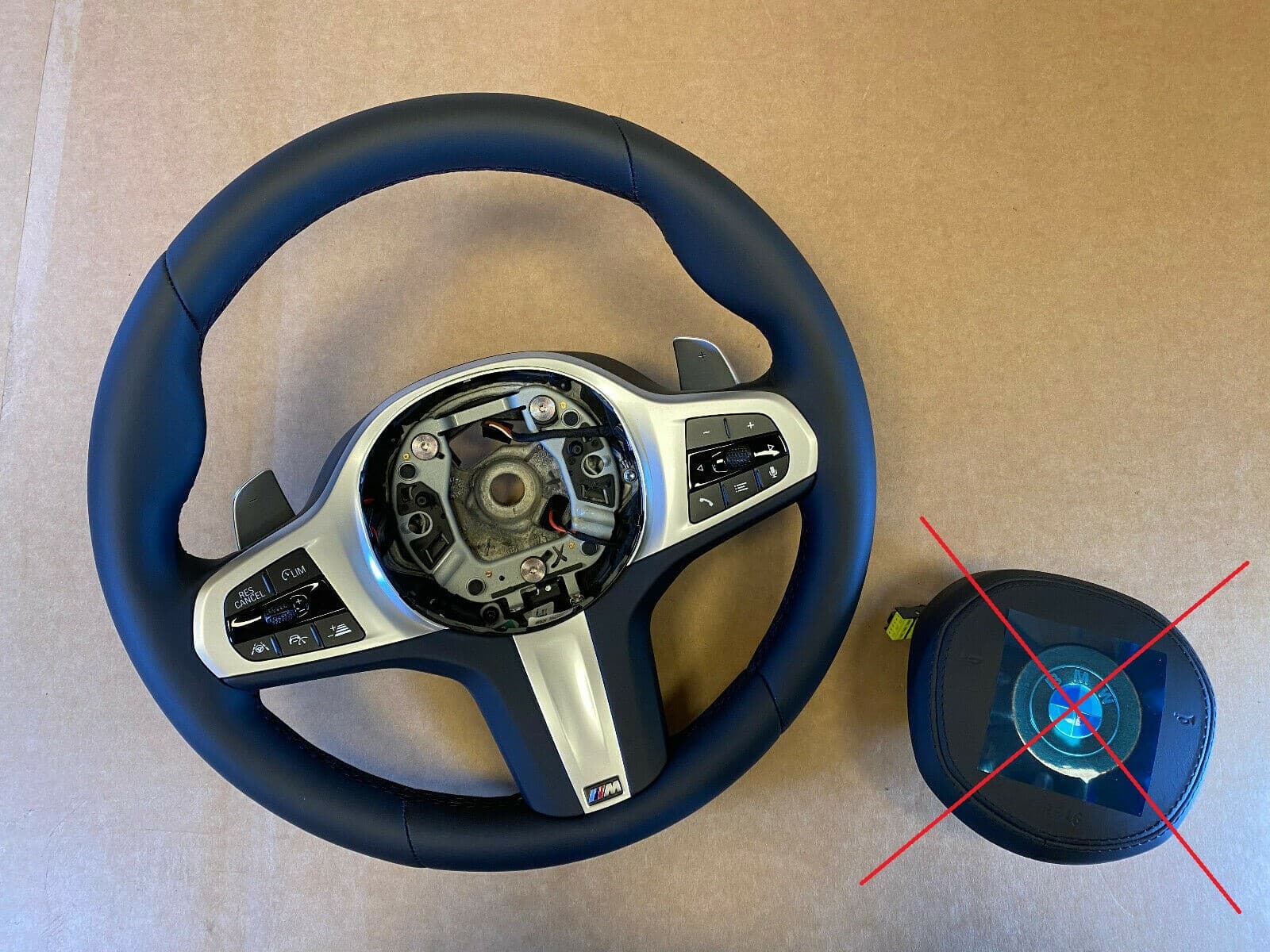 BMW BMW 5 G30 G31 G38 6 G32 X3 G01 G08 X4 G02 OEM USA M Steering Wheel VIBRO ASSIST+