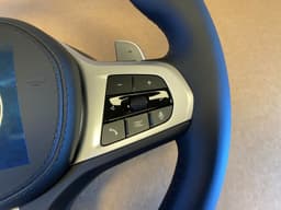 BMW BMW 5 G30 G31 G38 6 G32 X3 G01 G08 X4 G02 OEM USA M Steering Wheel VIBRO ASSIST+ — thumbnail 4