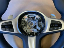 BMW BMW 5 G30 G31 G38 6 G32 X3 G01 G08 X4 G02 OEM LCI EU M Steering Wheel VIBRO — thumbnail 7