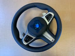 BMW BMW 5 G30 G31 G38 6 G32 X3 G01 G08 X4 G02 OEM LCI EU M Steering Wheel VIBRO — thumbnail 9