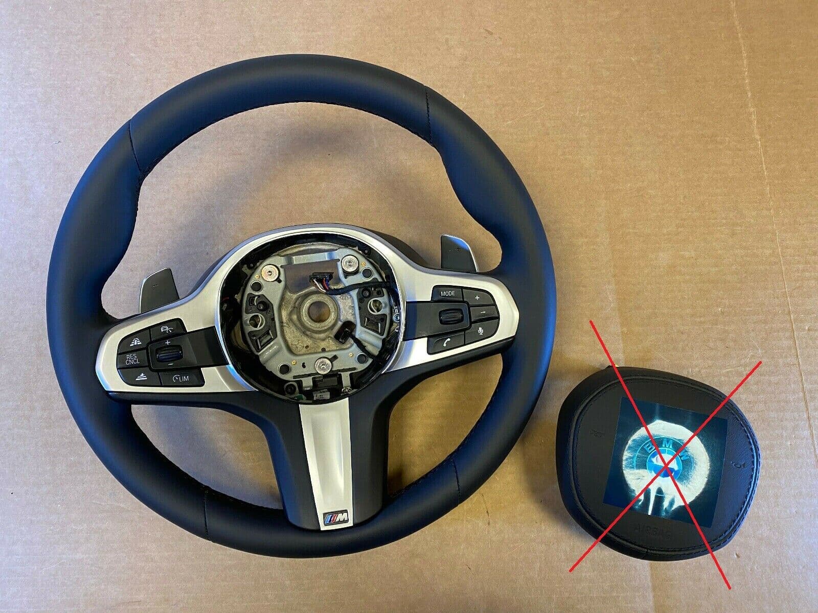BMW BMW F15 F16 F20 F25 F26 F30 F32 F33 G STYLE M Steering Wheel PETALS VIBRO ACC