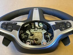 BMW BMW F15 F16 F20 F25 F26 F30 F32 F33 G STYLE M Steering Wheel PETALS VIBRO ACC — thumbnail 8