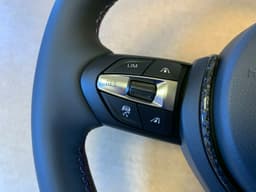 BMW BMW F01 F02 F03 F04 F06 F07 F10 F11 F12 F13 OEM M Sport Steering Wheel VIBRO ACC — thumbnail 4