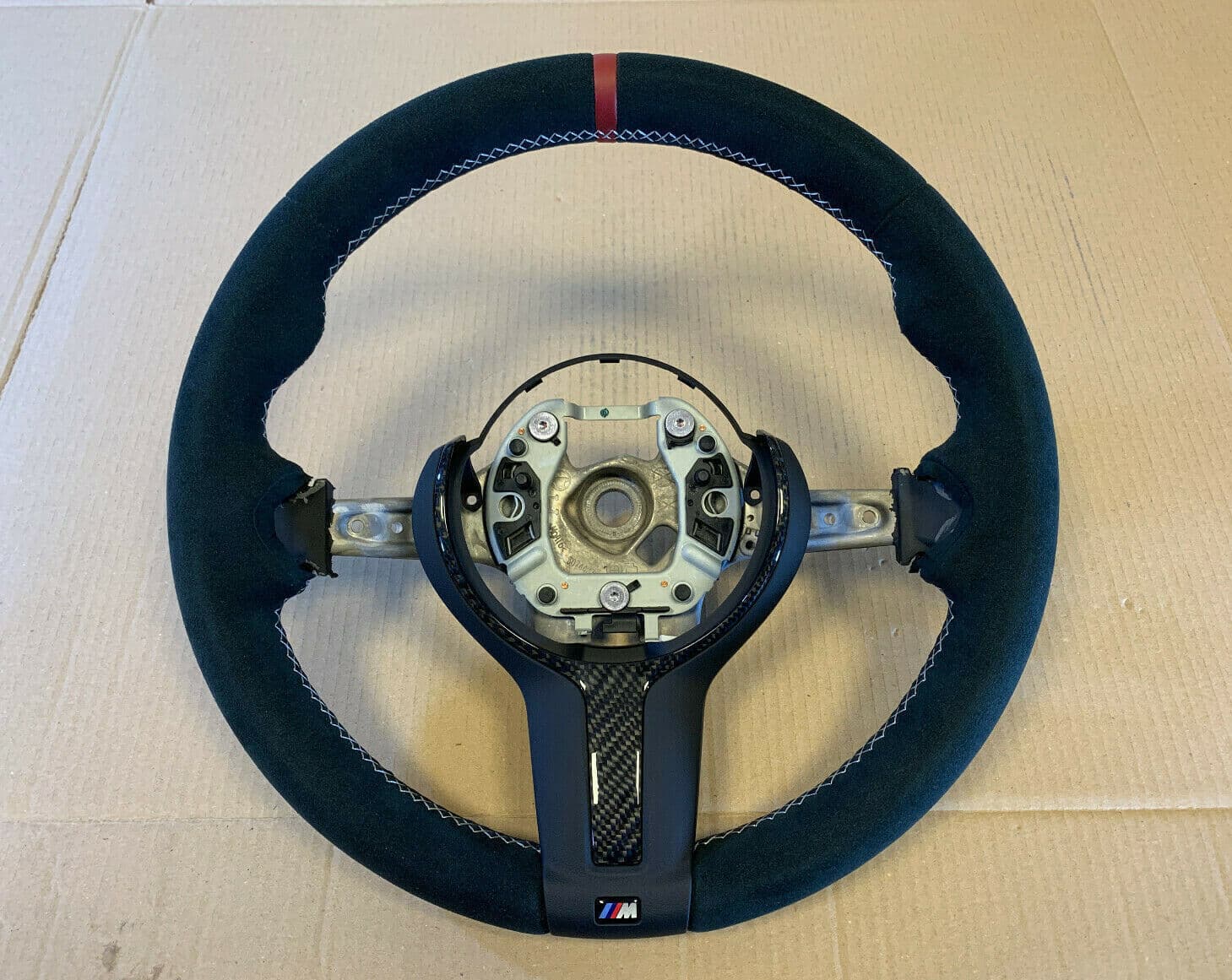 BMW BMW F20 F21 F22 F23 F30 F31 F32 F33 F34 F36 F39 F48 M Performance Steering Wheel
