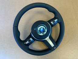 BMW BMW F22 F23 F30 F31 F32 F34 F36 F87 OEM USA M Steering Wheel VIBRO TRIPLE AIR — thumbnail 9