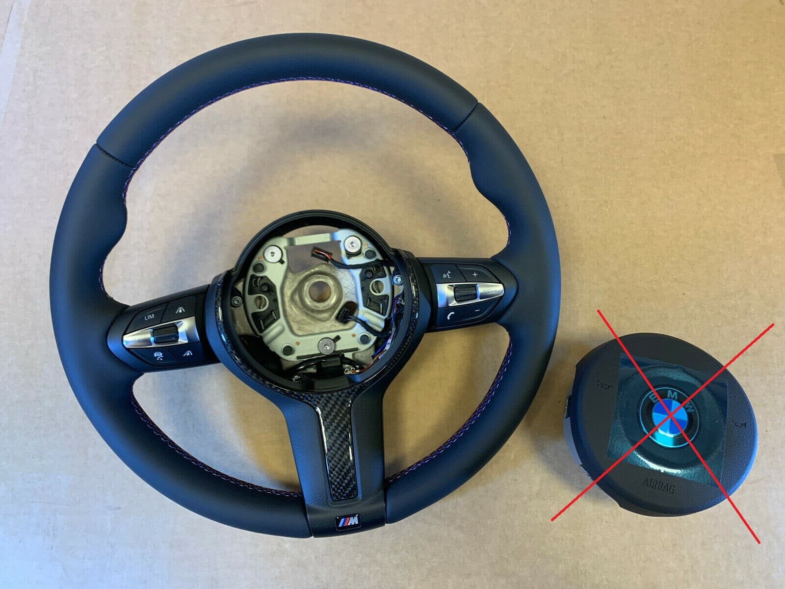 BMW BMW F22 F23 F30 F31 F32 F33 F34 F36 F87 USA M Steering Wheel CARBON VIBRO ACC