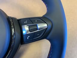 BMW BMW F15 F16 F25 F26 F39 F45 F48 OEM USA M Steering Wheel CARBON VIBRO ACC — thumbnail 4