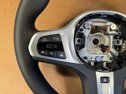 BMW BMW 5 6 X3 X4 G30 G31 G32 G01 G02 LCI M Steering Wheel HEATING VIBRO ASSIST+ — thumbnail 4