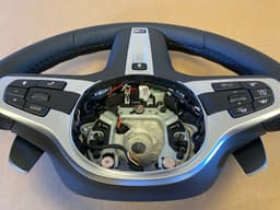 BMW BMW 5 G30 G31 G38 6 G32 X3 G01 X4 G02 USA M Steering Wheel HEATING VIBRO ASSIST+ — thumbnail 8