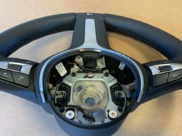 BMW BMW F15 F16 F20 F22 F25 F26 F30 F31 F32 F33 F34 OEM M Sport Steering Wheel NEW — thumbnail 8