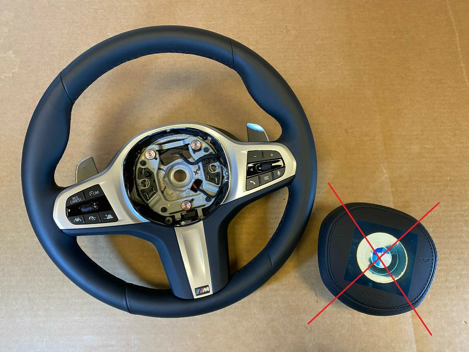 BMW BMW 5 G30 G31 G38 6 G32 X3 G01 G08 X4 G02 GENUINE EU M Steering Wheel ASSIST+