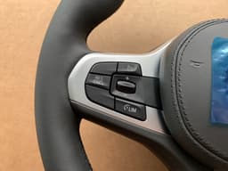 BMW BMW 5 G30 G31 G38 6 G32 X3 G01 G08 X4 G02 GENUINE M Sport Steering Wheel VIBRO — thumbnail 3