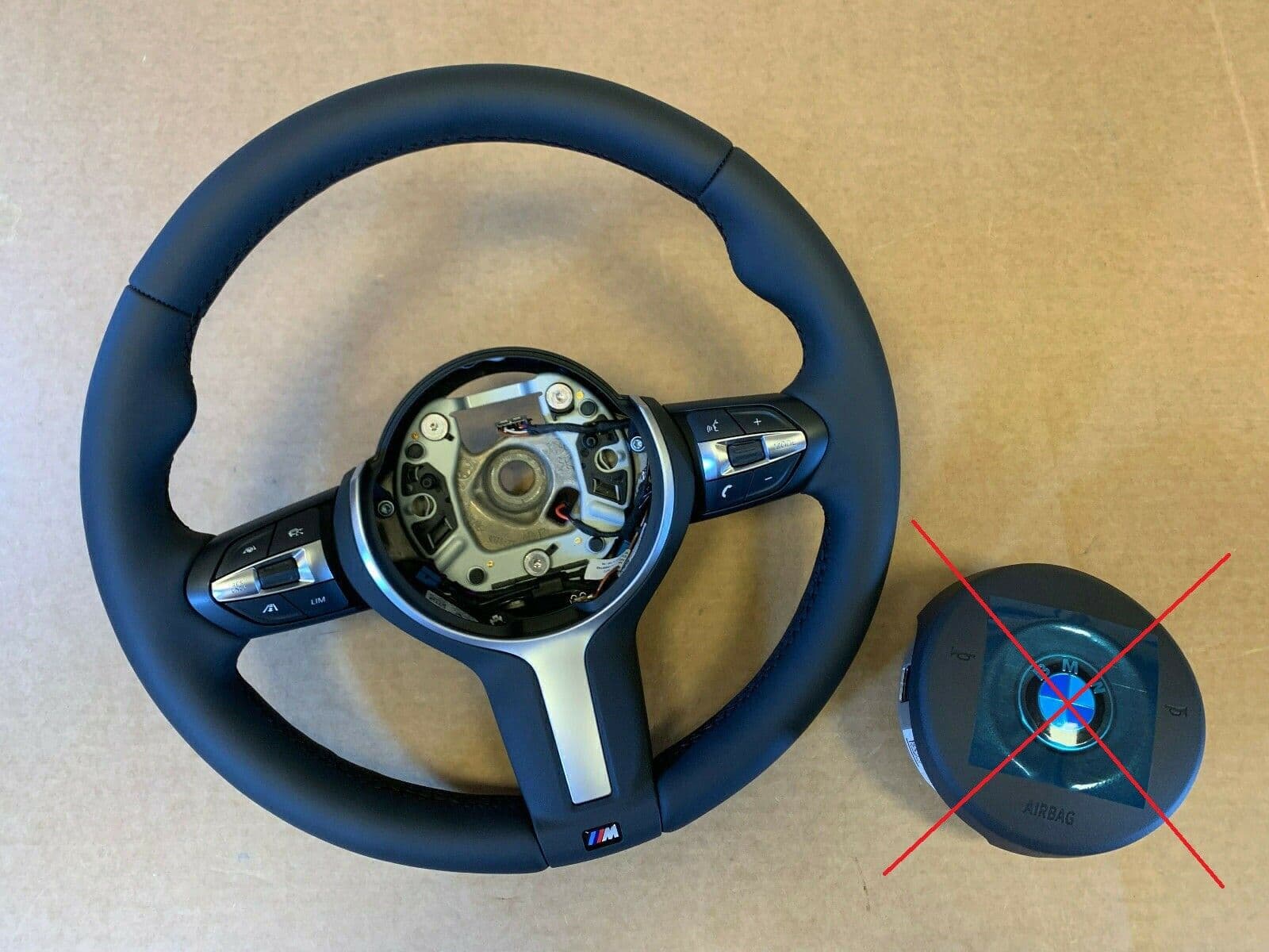 BMW BMW F20 F22 F23 F30 F31 F34 F32 F33 F36 M Steering Wheel VIBRO DRIVING ASSIST+